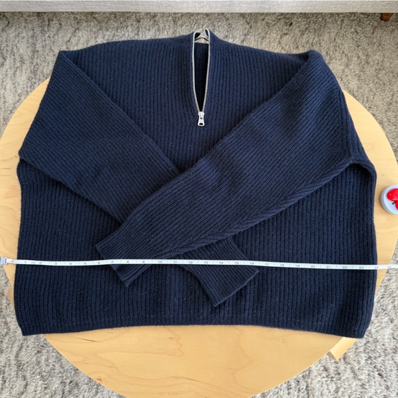 Jenni Kayne Navy Half-Zip Cashmere sweater in small - Picture 4 of 9
